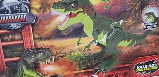 Dinossauro anda- música- fumaça